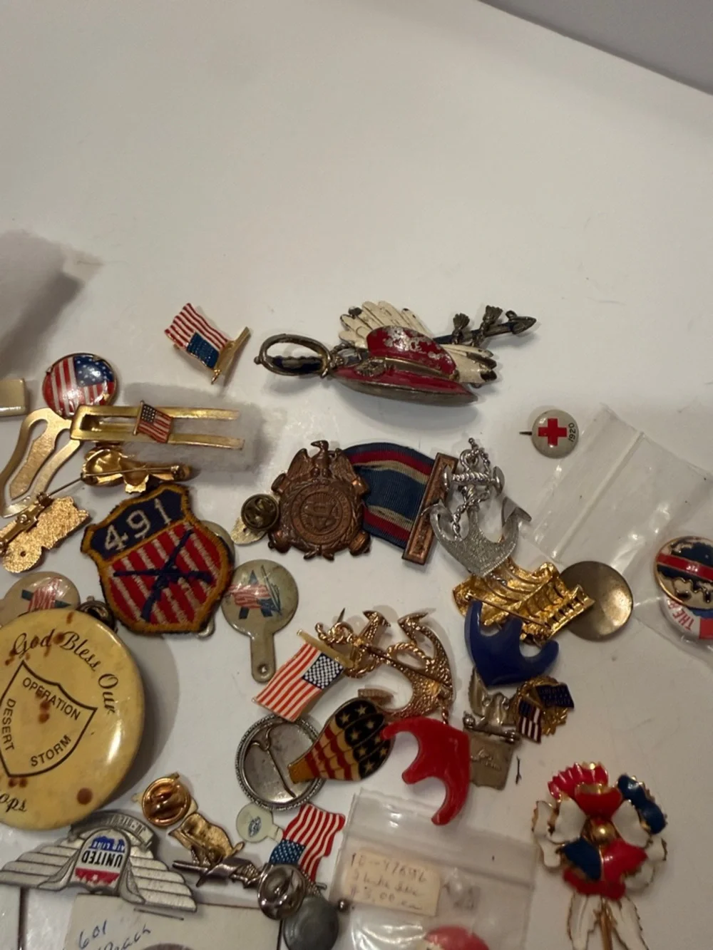 Vintage Political and Patriotic Pin Lot - Red, White & Blue - Picture 4 of 4
